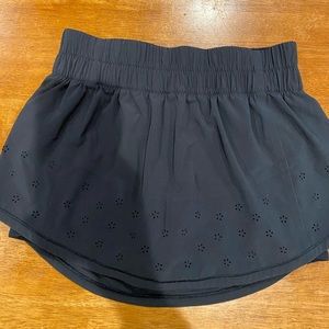 LULULEMON SKIRT